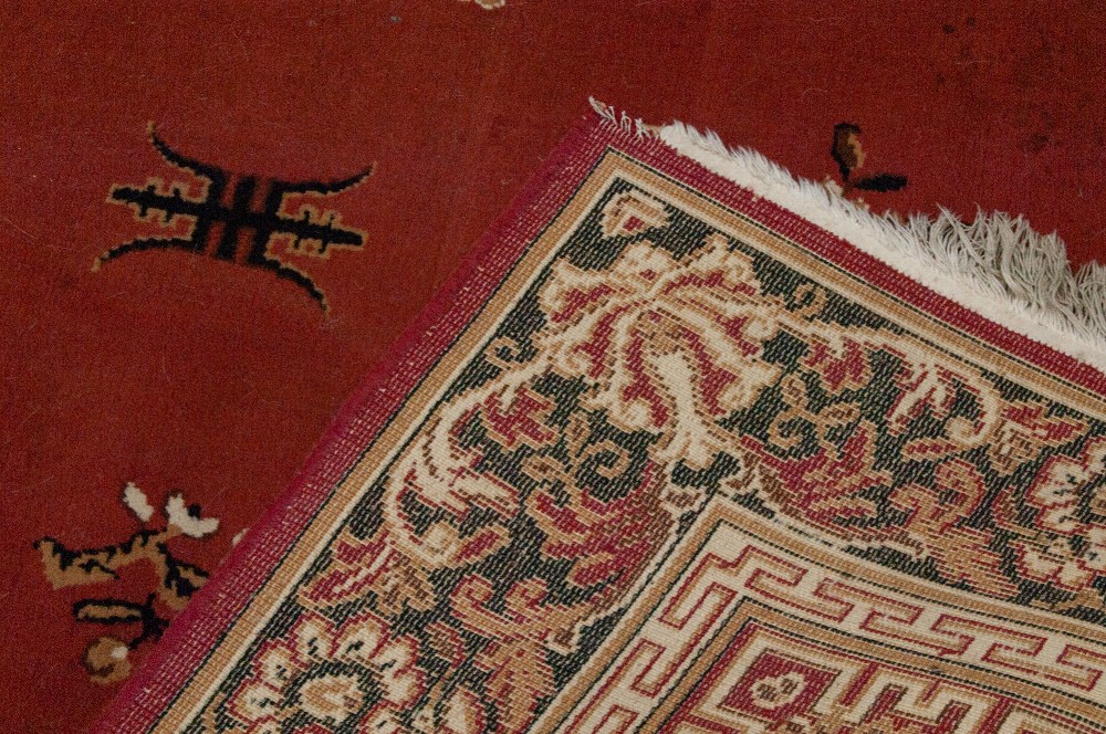 MACHINE MADE EASTERN CARPET, with floral centre medallion, scattered floral sprays and floral - Image 2 of 4