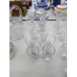 SET OF FOUR NINETEENTH CENTURY PORT GLASSES, EACH WITH A ROUND BOWL, BLADED KNOP STEM AND AND