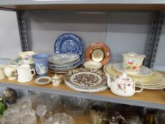 A PAIR OF EARLY 1800's ENGLISH PEARLWARE SOUP DISHES AND SUNDRY OTHER CHINA WARE AND A HEATON COOPER