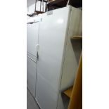 A BOSCH LARGE UPRIGHT LARDER FRIDGE