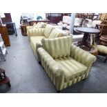 A MODERN GOOD QUALITY THREE PIECE SUITE INCLUDING A TWO SEATER SETTEE AND TWO ARMCHAIRS, HAVING GOLD