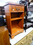 A MAHOGANY SMALL OPEN BOOKCASE WITH DRAWER ABOVE