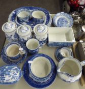 A SELECTION OF BLUE AND WHITE POTTERY TO INCLUDE; EXAMPLES OF 'BOOTHS', ROYAL DOULTON, 'WILLOW