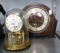 KUNDO ANNIVERSARY CLOCK WITH PLASTIC DOME SHADE AND A SMITH'S OAK STRIKING MANTEL CLOCK (2)