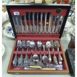A SILVER PLATED CANTEEN OF CUTLERY FOR SIX PERSONS, IN FITTED WOODEN BOX WITH EXTRAS