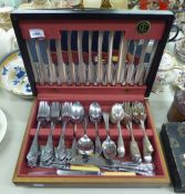 A SILVER PLATED CANTEEN OF CUTLERY FOR SIX PERSONS, IN FITTED WOODEN BOX WITH EXTRAS