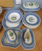 A 30 PIECE EARLY 1900's COPELAND SPODE POTTERY PART DINNER SERVICE OF DR WALL WORCESTER DESIGN