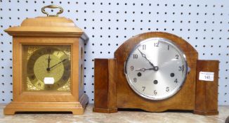 AN ART DECO MANTEL CLOCK IN ARCHITECTURAL CASE WITH SILVERED DIAL AND A MODERN SEIKO CARRIAGE MANTEL