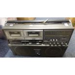 SHARP GF. 525 LARGE PORTABLE DOUBLE CASSETTE/PORTABLE RADIO