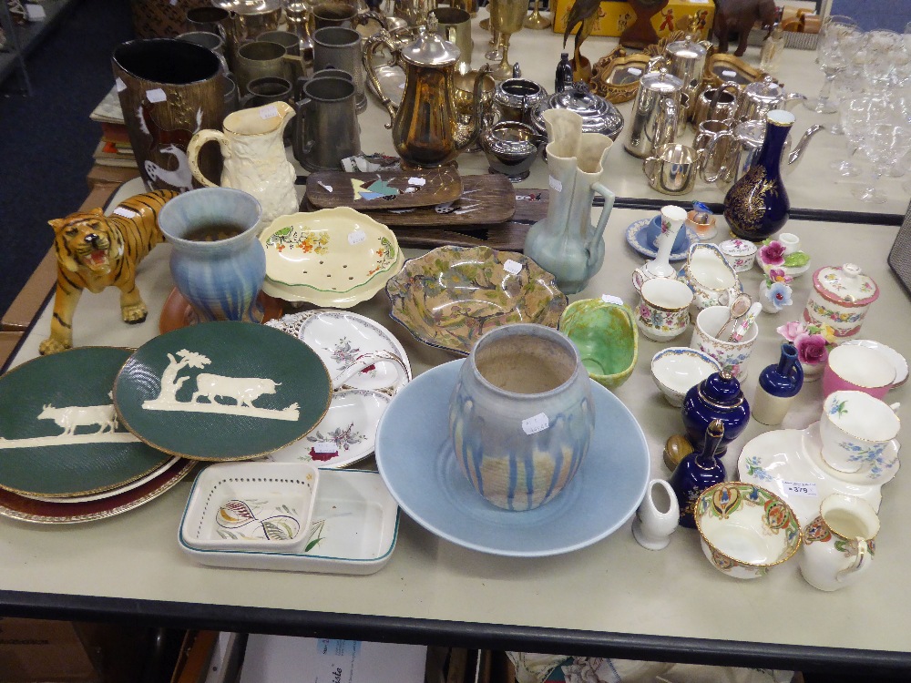 A QUANTITY OF MISC CERAMICS TO INCLUDE; JARDINIERE'S, BOWLS, VASES ETC...