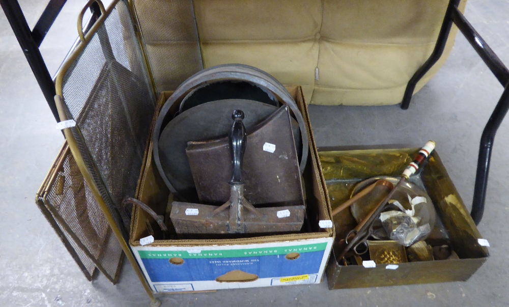 TWO PAIRS OF BRASS CANDLESTICKS, FOUR OLD BRASS SKIMMERS, A COPPER KETTLE, TWO JAM PANS AND SUNDRY - Image 2 of 2