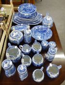 A COLLECTION OF SPODE'S 'ITALIAN' PATTERN POTTERY TO INCLUDE; GRADUATED MEAT DISHES, TEAPOTS, BOWLS,