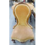 A VICTORIAN WALNUTWOOD FRAMED SPOON BACK LADY'S CHAIR