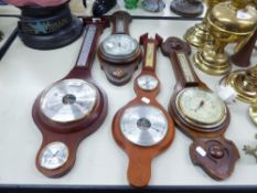 GROUP OF FOUR MODERN BANJO BAROMETERS (TWO A/F) WITH ANEROID WORKINGS
