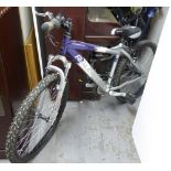 A 'RALEIGH WILDWOOD' 18 SPEED MOUNTAIN BIKE