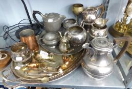 AN SELECTION OF ELECTROPLATE AND HAMMERED PEWTER TO INCLUDE; SUGAR TONGS, 2 TRAYS, TANKARDS, SMALL