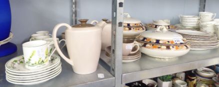 A SELECTION OF DINNER WARES TO INCLUDE; 'DUNBLANE' BURSLEM TUREENS AND MEAT PLATES, VICTORIAN TEA