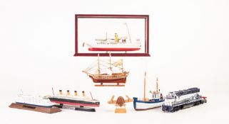 NAVIGATOR MODERN SMALL SCALE MODEL OF A STEAM BOAT, 'Schaarhom' in display case, four other small