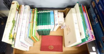 ONE BOX CONTAINING A SELECTION OF CHILDREN'S BOOKS VARIOUS