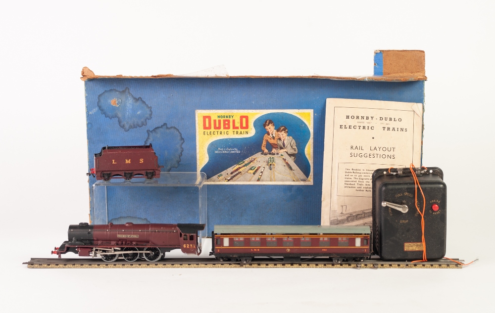 HORNBY BOXED PASSENGER TRAIN SET EDP2 'DUCHESS OF ATHOL' 4-6-2 locomotive and tender No. 6231 in