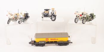 POLISTIL BOXED DIE CAST MODEL FO A BMW-R75 'ELEPHANT' MOTORCYCLE AND SIDE CAR, good, window box (a.