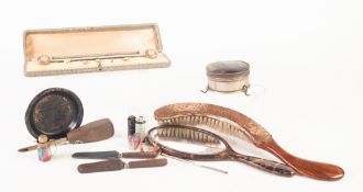 MINOR COLLECTABLES, MIXED LOT, including: CASED SET OF ROLLED GOLD AND MOTHER OF PEARL HAT PINS