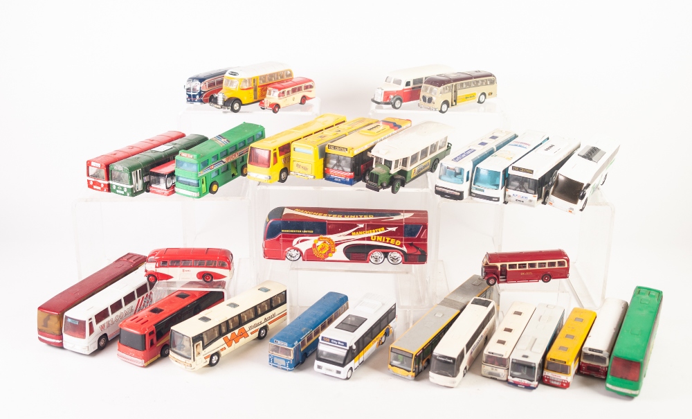 THIRTY THREE UNBOXED DIE-CAST MODELS OF SINGLE DECK BUSSES/ COACHES, various makers including