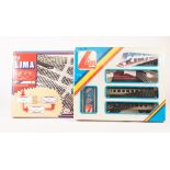 LIMA, ITALY MINT AND BOXED GERMAN DB DIESEL LOCOMOTIVE 280-004-3X with pair of passenger coaches,