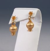 PAIR OF 18ct GOLD PINEAPPLE SHAPED DROP EARRINGS, 7.5gms