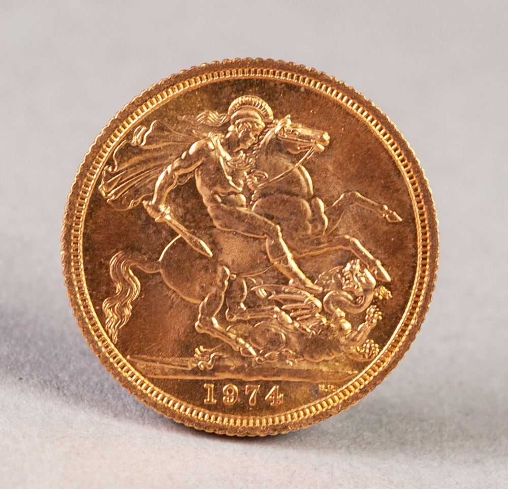 ELIZABETH II GOLD SOVEREIGN, 1974, (VF) 8gms