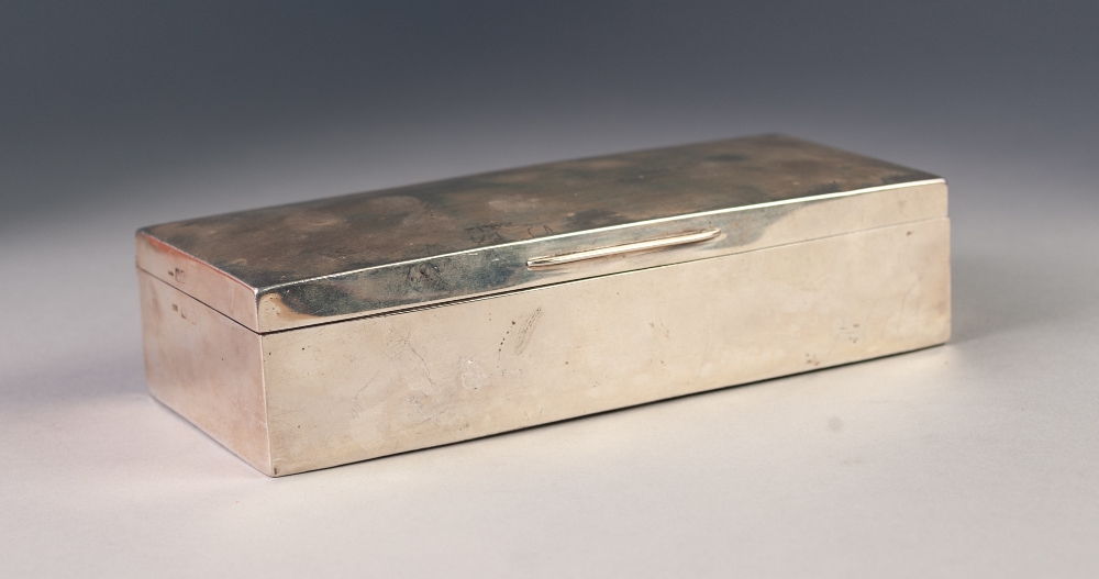 EDWARDIAN SILVER CEDAR LINED CIGARETTE BOX, London 1903 (as found)