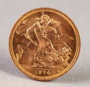 ELIZABETH II GOLD SOVEREIGN, 1974, (VF) 8gms