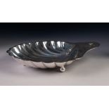 EDWARDIAN SILVER LARGE SCOLLOP SHAPE DISH, originally with glass liner now absent, Sheffield 1904,