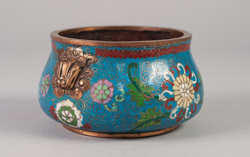 A CHINESE QING DYNASTY BRONZE AND CLOISONNE ENAMEL BOWL of squat ogee form cast with opposing - Image 3 of 3