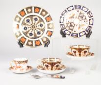 EIGHT PIECES OF EARLY TWENTIETH CENTURY AND LATER ROYAL CROWN DERBY JAPAN PATTERN CHINA TEA WARES,