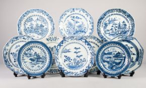 TEN 19th CENTURY CHINESE NANKING PORCELAIN BLUE AND WHITE PLATES (10)