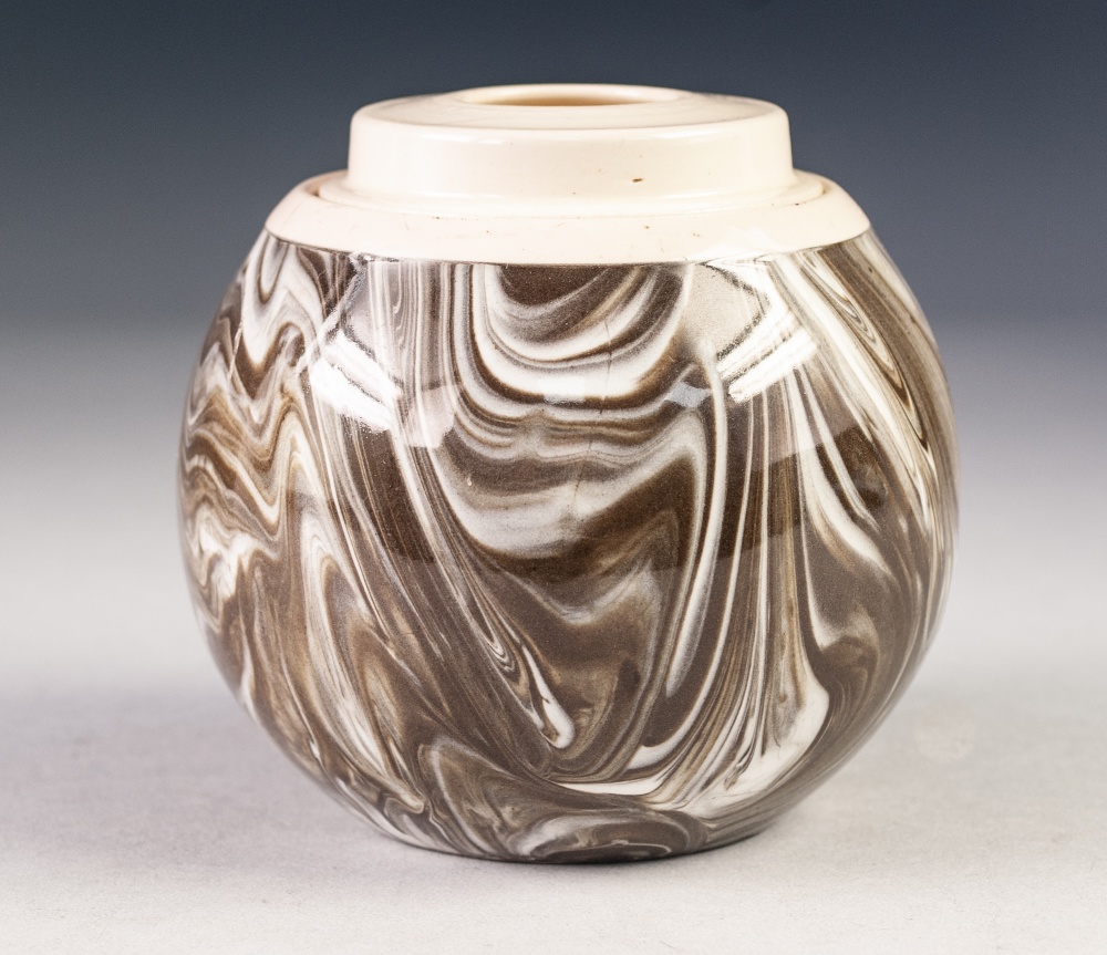 MACINTYRE AGATE WARE POTTERY TOBACCO JAR AND COVER, of orbicular form with knopped cover, 4 ¾" ( - Image 5 of 5