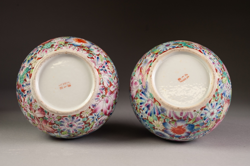 A PAIR OF CHINESE LATE QING DYNASTY PORCELAIN COMPRESSED GLOBULAR VASES, decorated autour with ' - Image 2 of 5