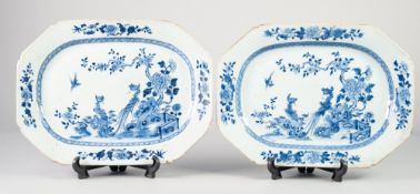 PAIR OF 19th CENTURY CHINESE NANKING PORCELAIN CANTED-OBLONG BLUE AND WHITE DISHES, 14" (35.5cm)