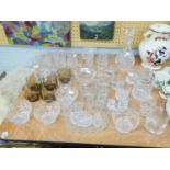 SELECTION OF CUT GLASS DRINKING GLASSES TO INCLUDE 'STUART' TUMBLER AND WATER JUG, FRUIT BOWLS,