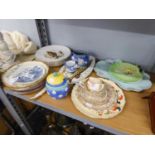 MIXED LOT OF POTTERY VARIOUS TO INCLUDE; WALL PLATES - MAKERS TO INCLUDE MINTON, CARLTON ETC.. MYOTT