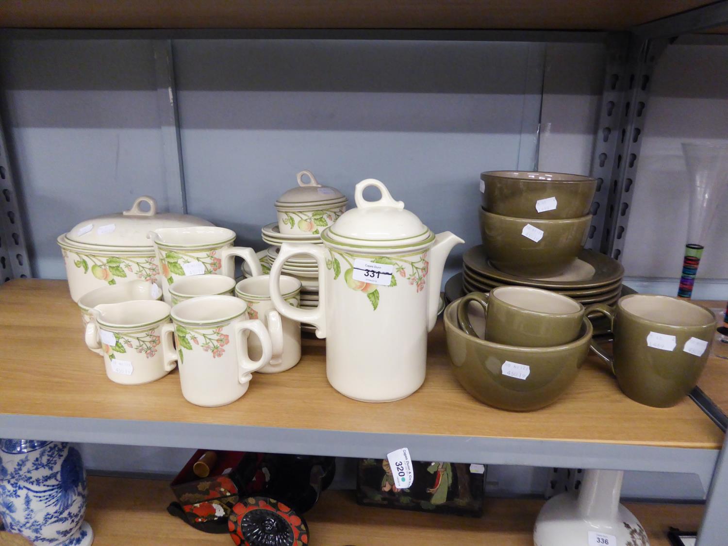 WEDGWOOD 'WILD APPLE' POTTERY BREAKFAST WARES AND TAG POTTERY DINNER WARES