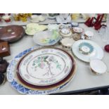 QUANTITY OF CERAMICS TO INCLUDE; CARLTON WARE, ROYAL ALBERT 'COUNTRY ROSES', WEDGWOOD, MINTON,