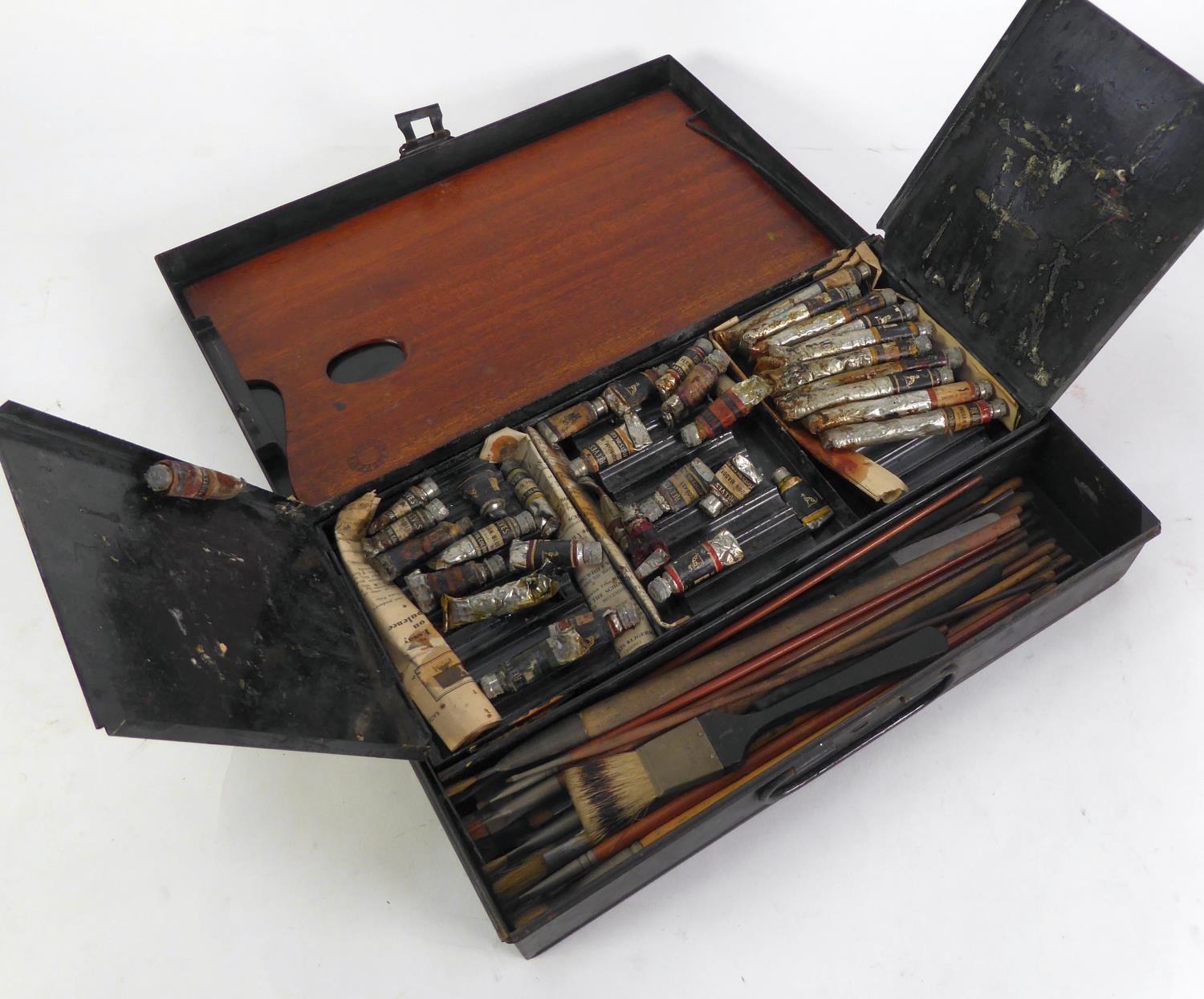 REEVES AND SONS LTD. LONDON ARTISTS BLACK JAPANNED METAL PAINTS BOX, with mahogany palette