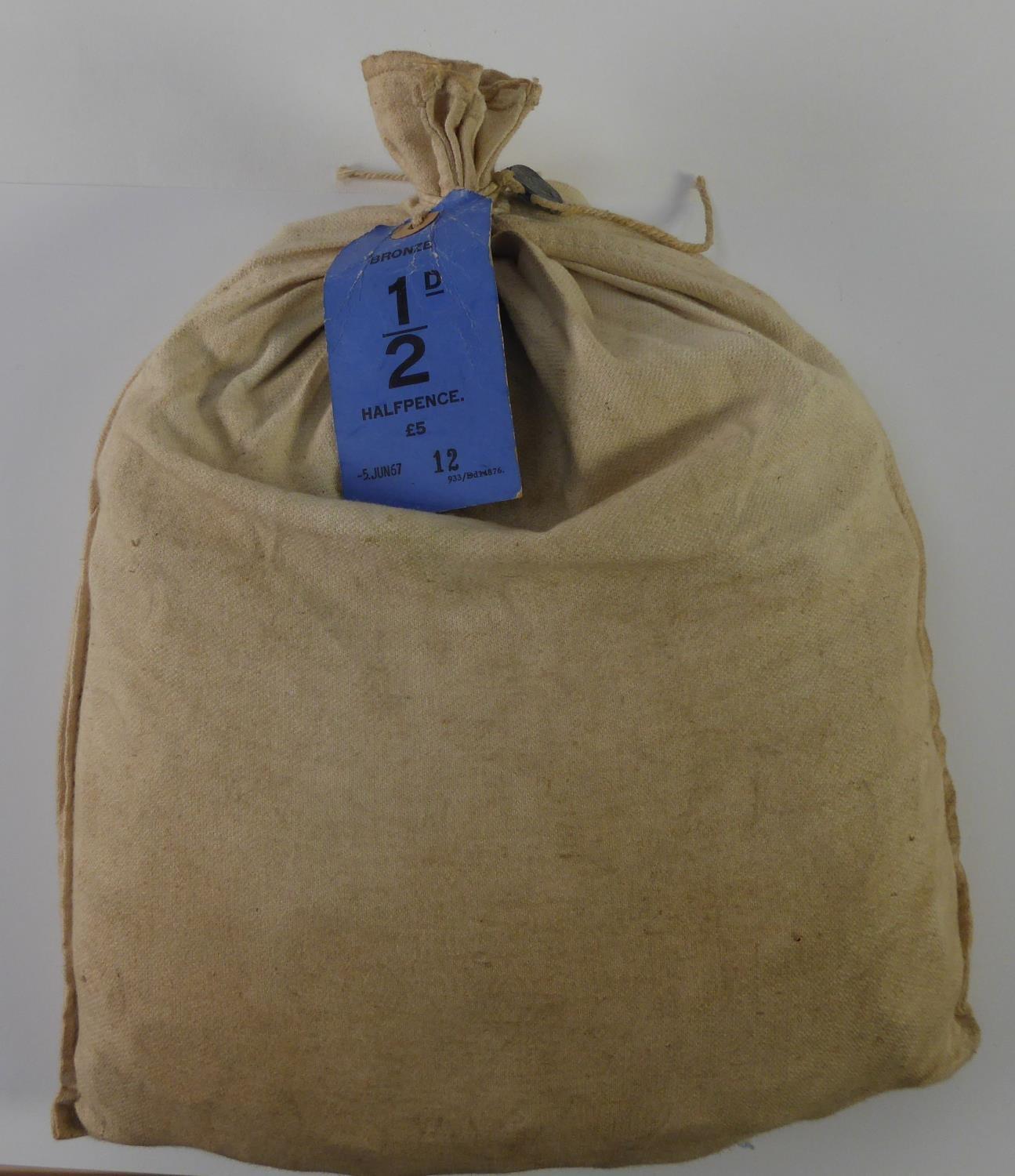 SEALED CLOTH BANK BAG CONTAINING FIVE POUNDS WORTH OF QUEEN ELIZABETH II UNCIRCULATED HALF-PENNY