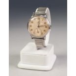 GENT'S OMEGA SWISS STAINLESS STEEL VINTAGE WRISTWATCH with 15 jewels movementm No 10330978, circular