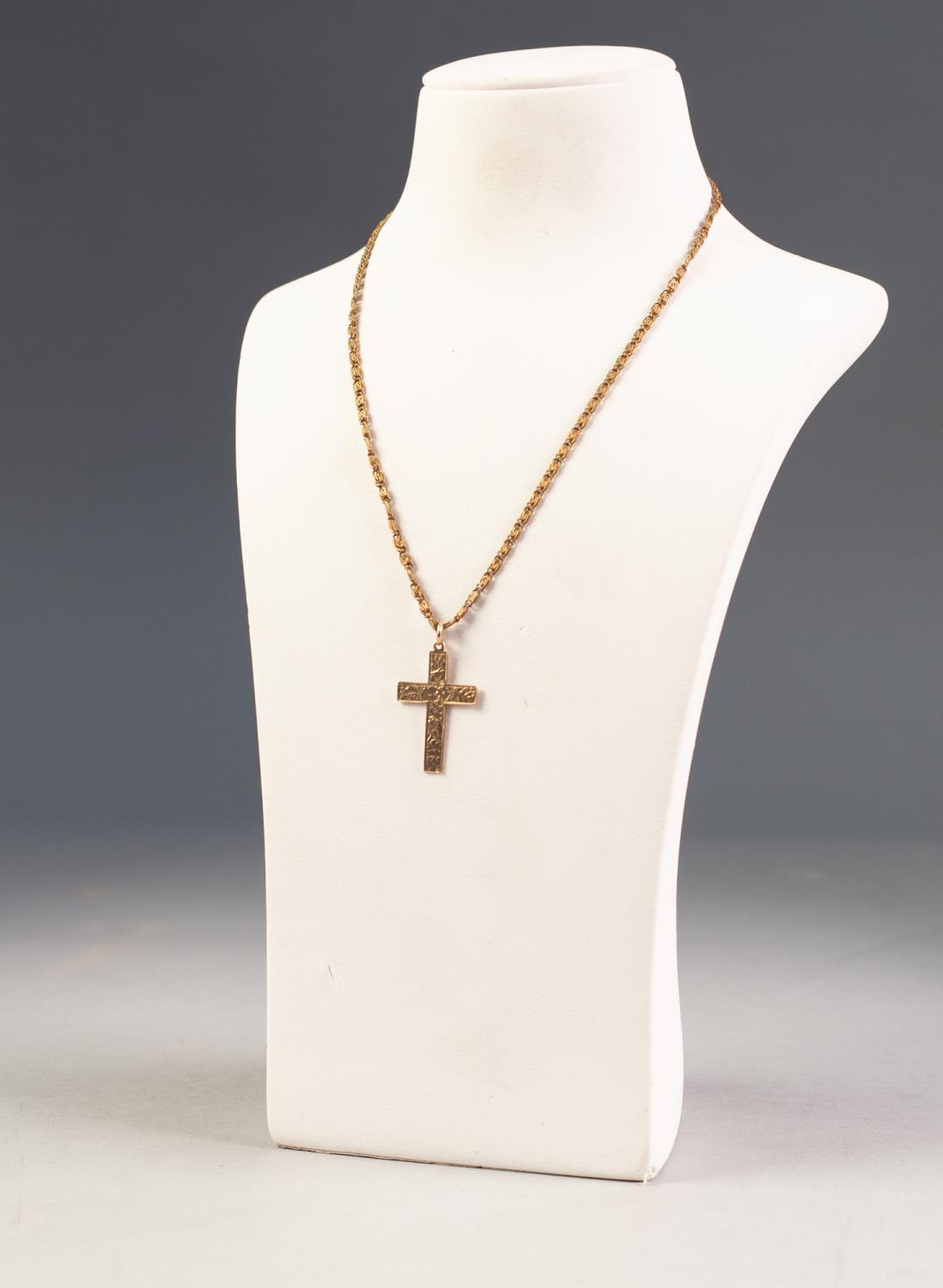 EDWARDIAN 9ct GOLD CROSS PENDANT with foliate engraved front, 1 1/4" (3.1cm) high, Birmingham