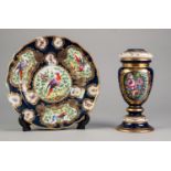 SAMSON 'CHELSEA BIRD' PORCELAIN CABINET PLATE, with gilt lined wavy rim, painted with central design