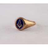 9ct GOLD MASONIC SIGNET RING. With enamelled Masonic motif, ring size S1/2, 4.12g