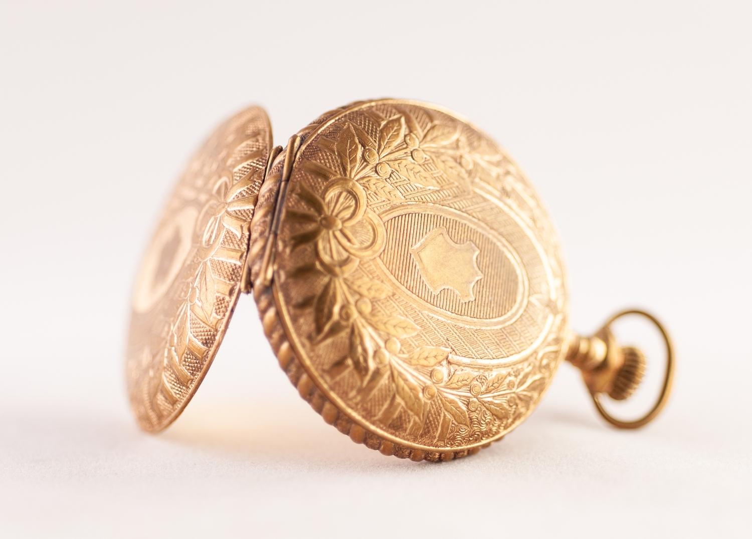 LADY'S VALLON, SWISS ROLLED GOLD FULL HUNTER POCKET WATCH with keyless movement with one - Image 2 of 3